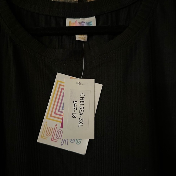 LuLaRoe CHELSEA T-SHIRT DRESS Black Ribbed NWT Size 3XL Cuffed Sleeve - Picture 4 of 5